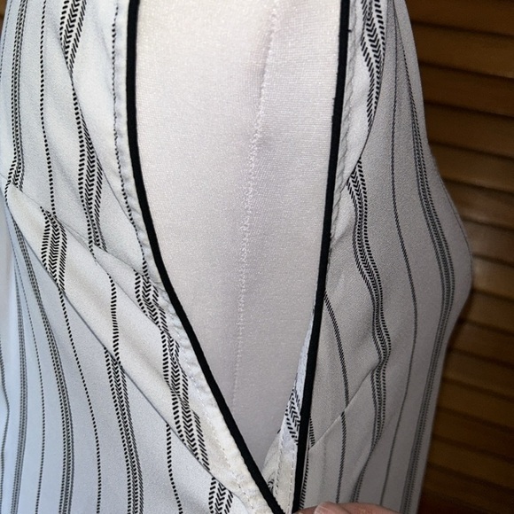 Daniel Rainn Striped Tunic Tank Size Large - Picture 5 of 7